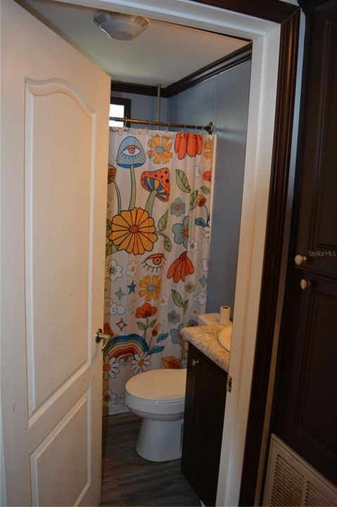 待售: $425,000 (4 贝兹, 3 浴室, 2052 平方英尺)