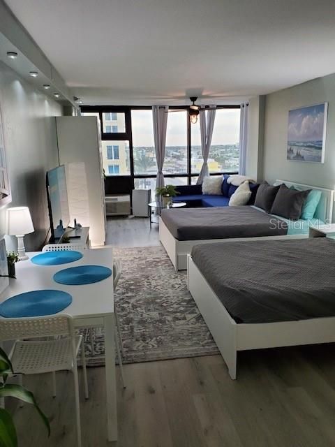 На продажу: $99,000 (1 спален, 1 ванн, 498 Квадратных фут)