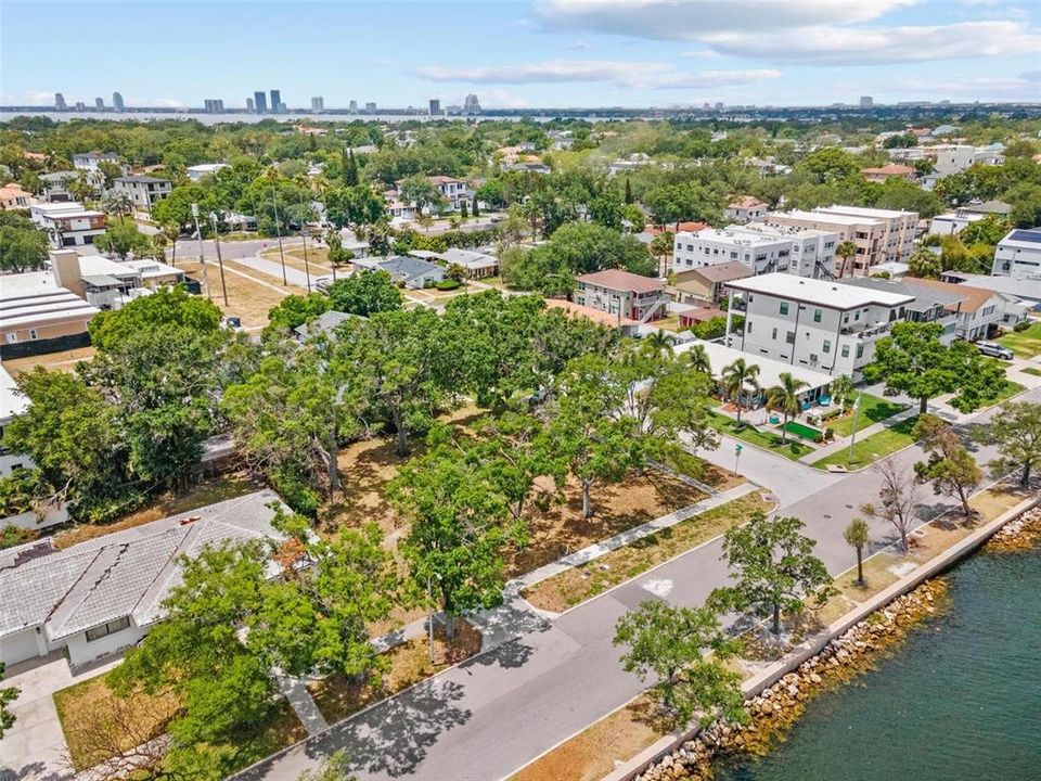 For Sale: $5,999,999 (6 beds, 7 baths, 6486 Square Feet)