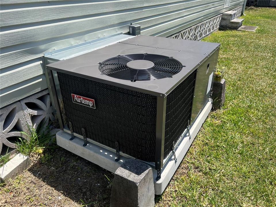 Activo con contrato: $50,000 (2 camas, 1 baños, 672 Pies cuadrados)