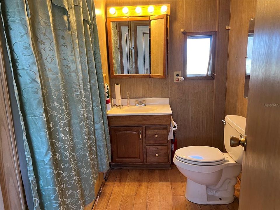 Activo con contrato: $50,000 (2 camas, 1 baños, 672 Pies cuadrados)