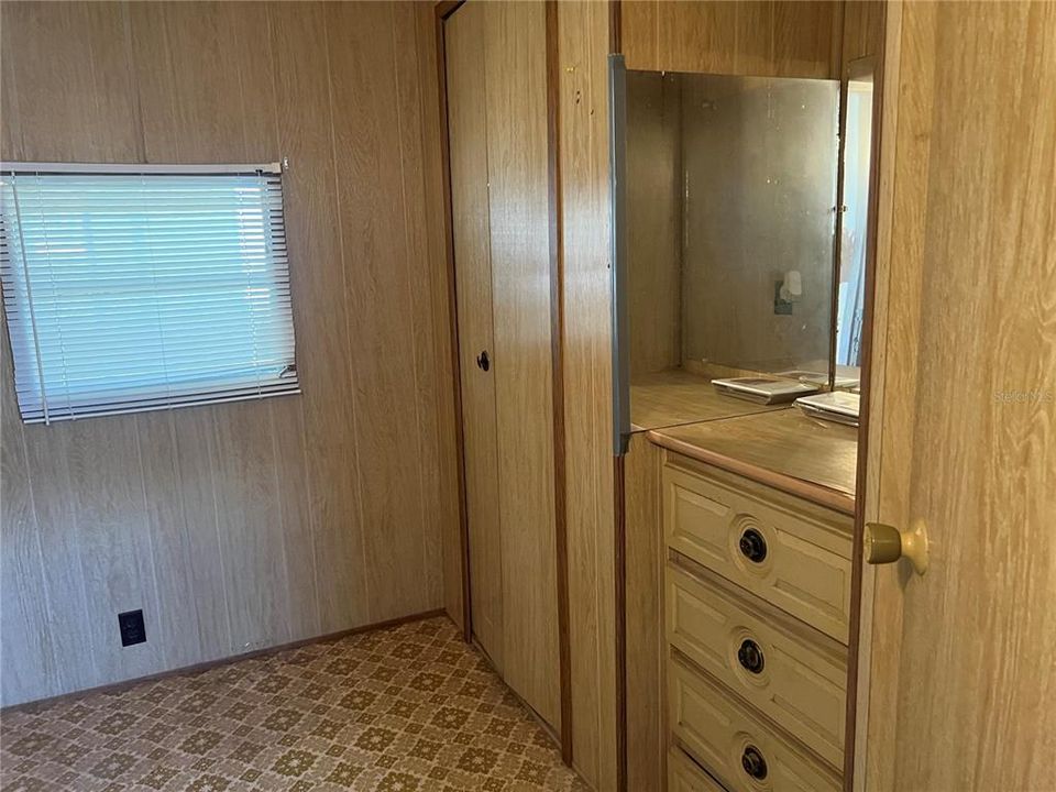 Activo con contrato: $50,000 (2 camas, 1 baños, 672 Pies cuadrados)