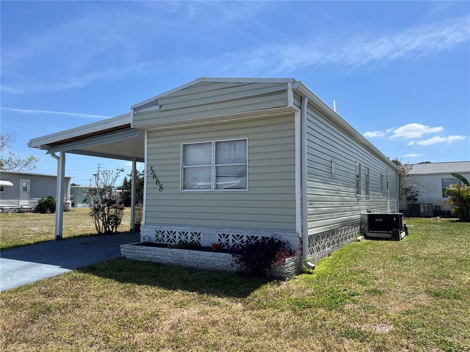 Activo con contrato: $50,000 (2 camas, 1 baños, 672 Pies cuadrados)