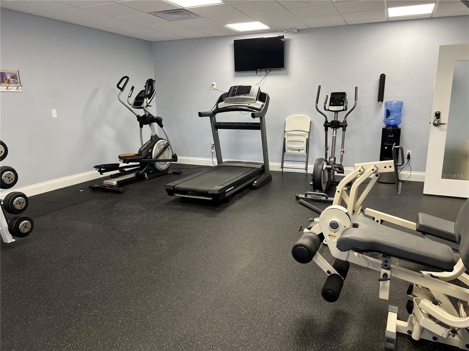 Activo con contrato: $50,000 (2 camas, 1 baños, 672 Pies cuadrados)