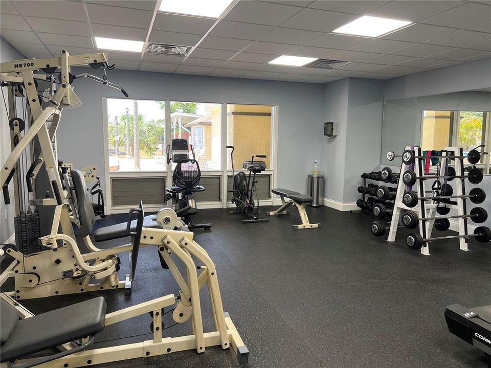 Activo con contrato: $50,000 (2 camas, 1 baños, 672 Pies cuadrados)