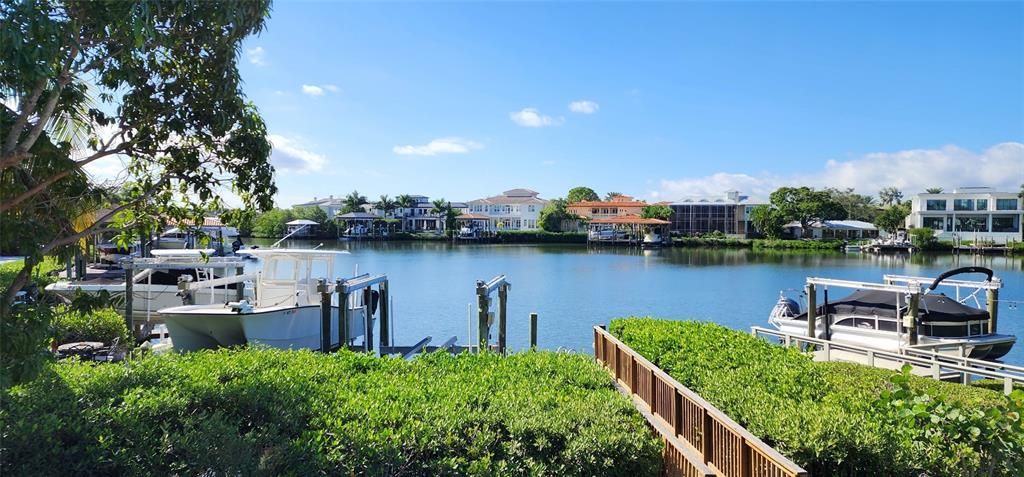 For Sale: $4,950,000 (5 beds, 4 baths, 4231 Square Feet)