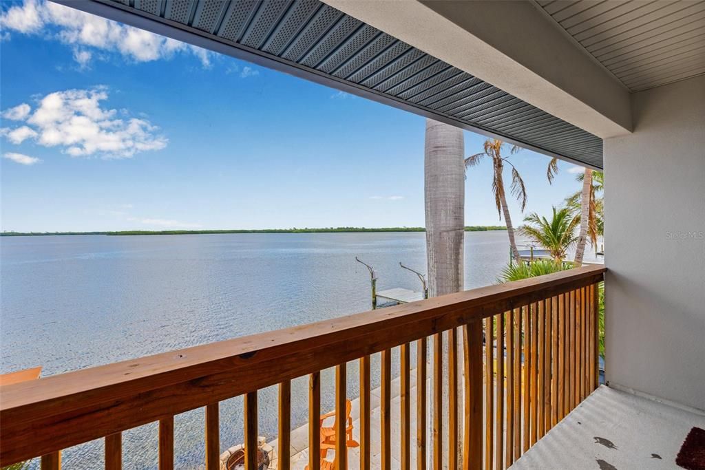 Active With Contract: $1,450,000 (5 beds, 4 baths, 3144 Square Feet)