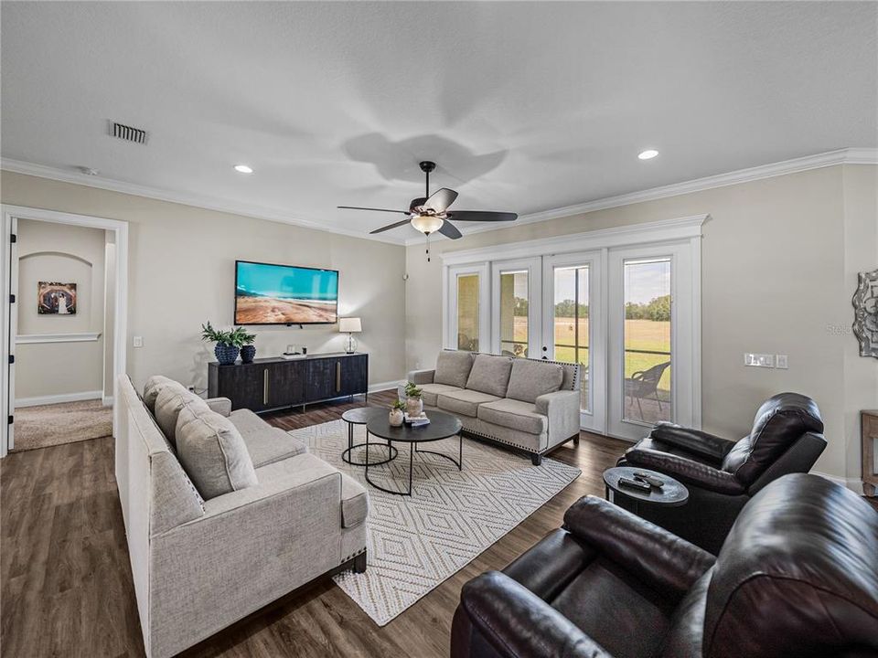 待售: $899,000 (3 贝兹, 3 浴室, 2433 平方英尺)