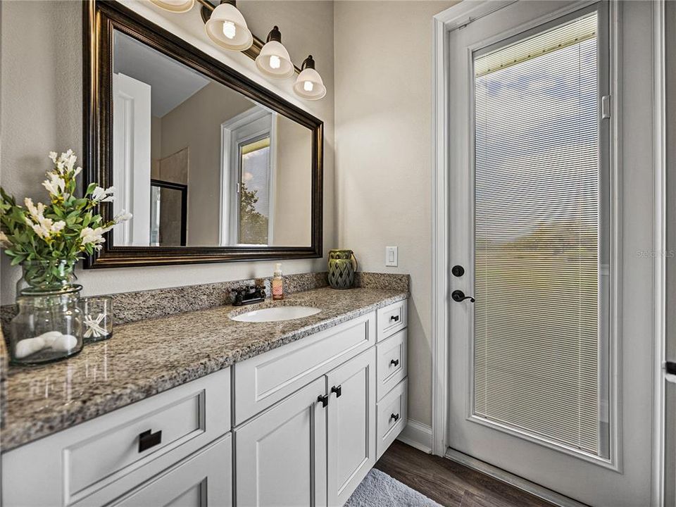 待售: $899,000 (3 贝兹, 3 浴室, 2433 平方英尺)