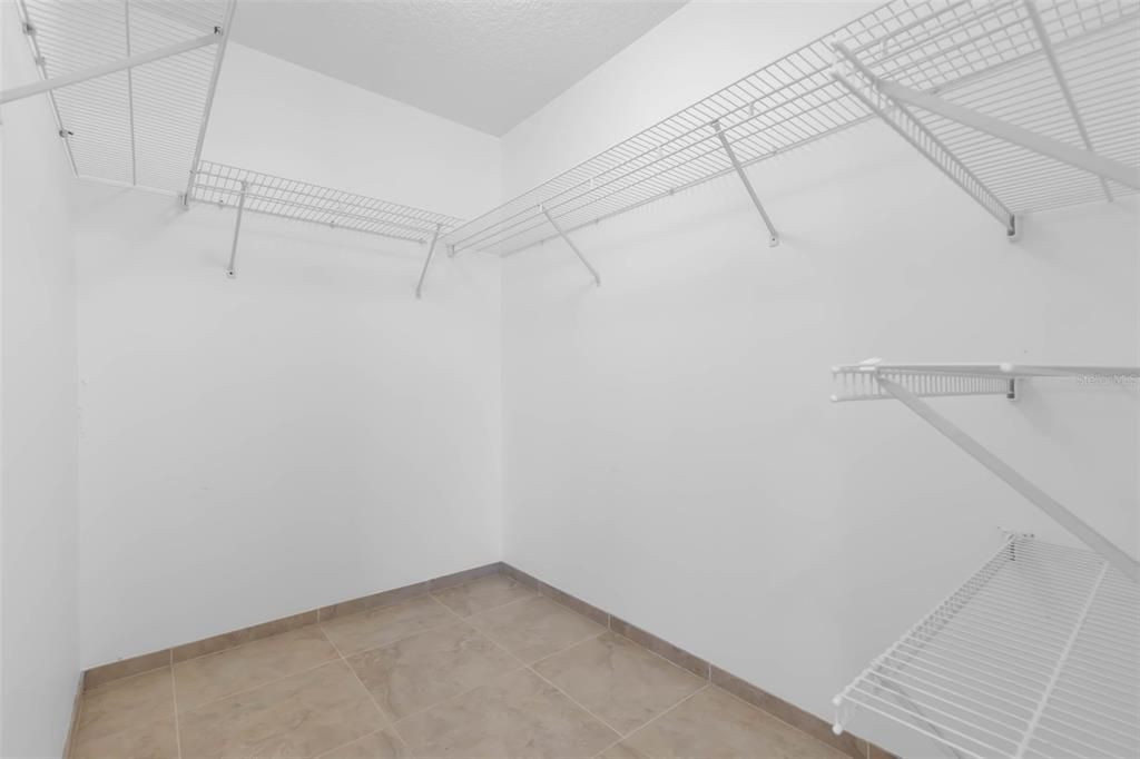Active With Contract: $585,000 (3 beds, 2 baths, 1635 Square Feet)
