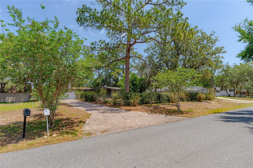 Active With Contract: $233,000 (3 beds, 2 baths, 1413 Square Feet)