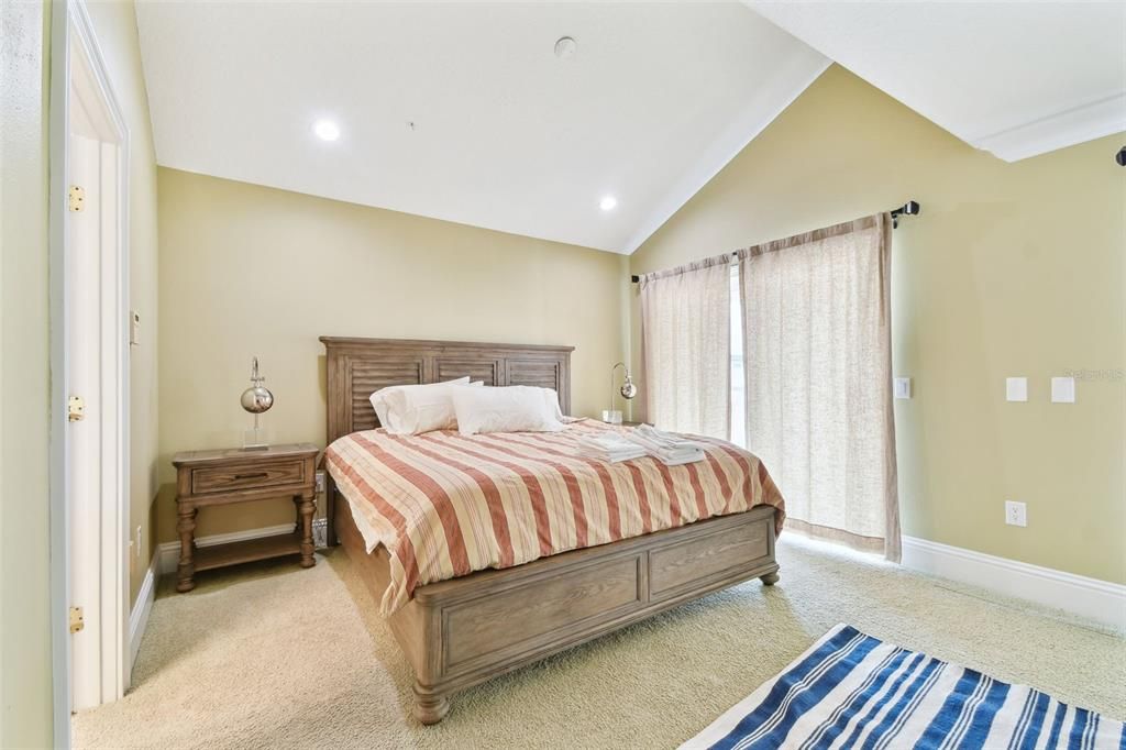 For Rent: $8,500 (4 beds, 3 baths, 2902 Square Feet)