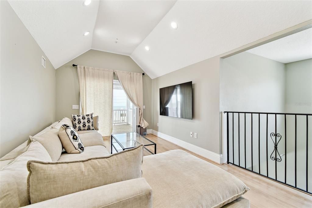 For Rent: $8,500 (4 beds, 3 baths, 2902 Square Feet)