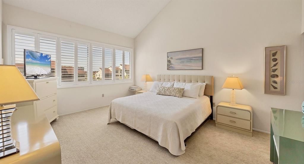 На продажу: $643,000 (2 спален, 2 ванн, 1306 Квадратных фут)