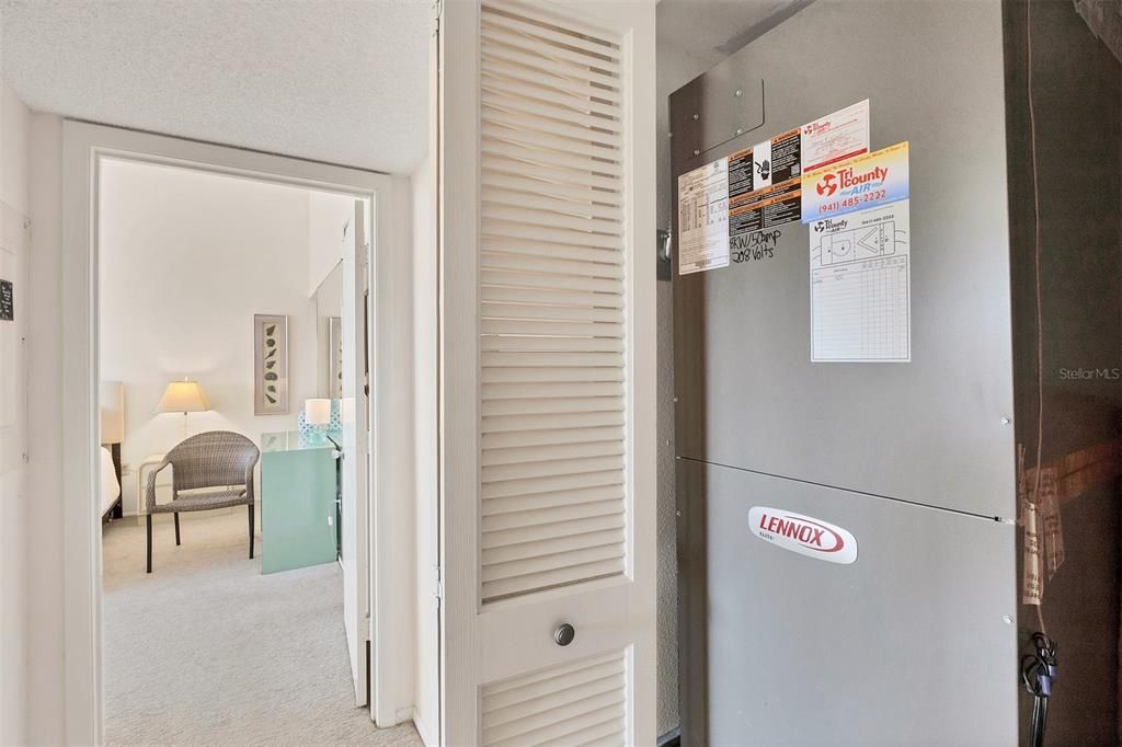 На продажу: $643,000 (2 спален, 2 ванн, 1306 Квадратных фут)