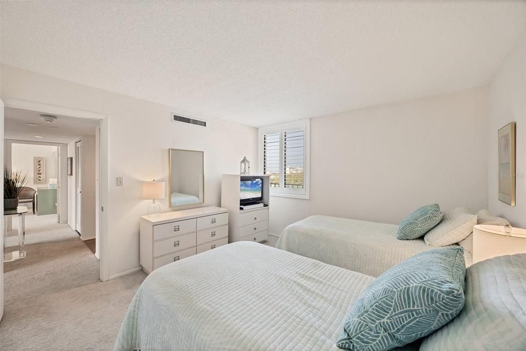 На продажу: $643,000 (2 спален, 2 ванн, 1306 Квадратных фут)