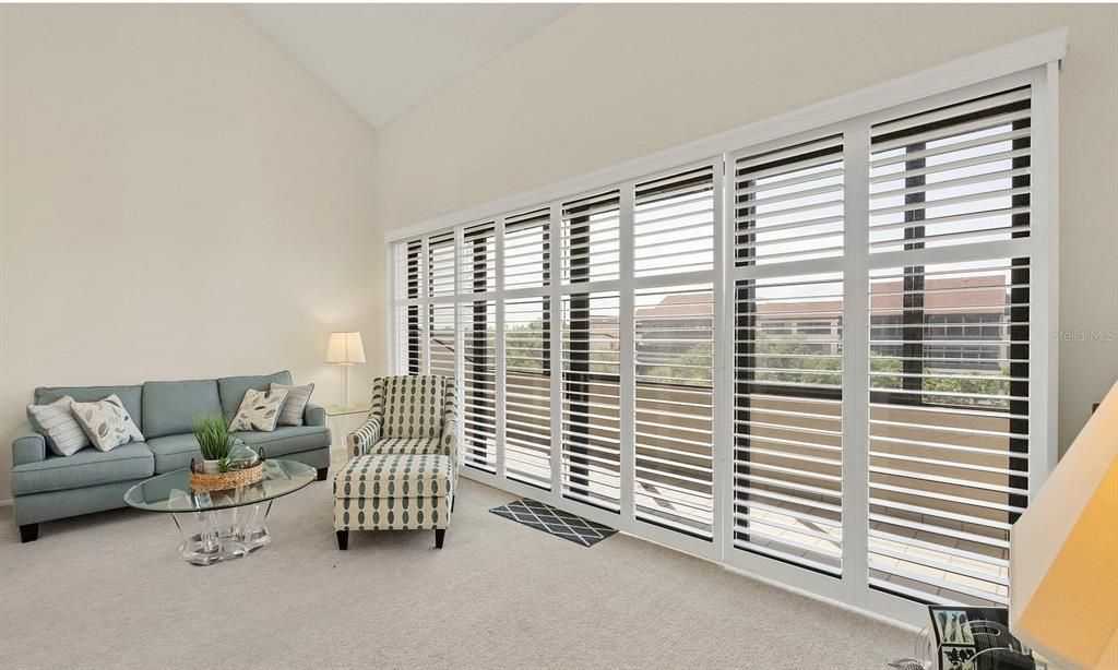 На продажу: $643,000 (2 спален, 2 ванн, 1306 Квадратных фут)