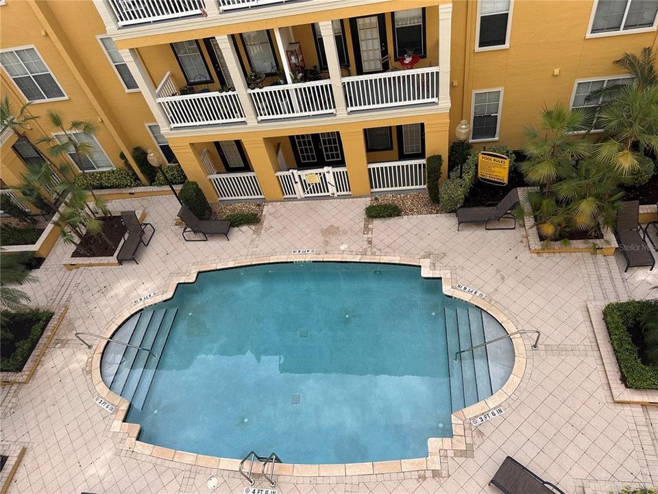 For Sale: $285,000 (2 beds, 2 baths, 1070 Square Feet)