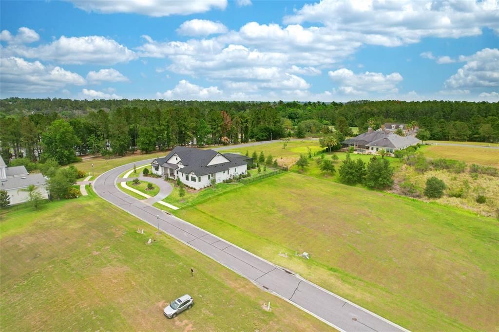 En Venta: $350,000 (0.91 acres)