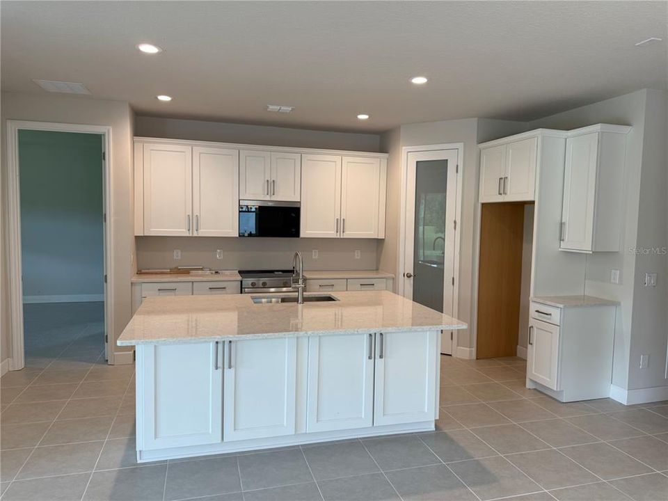 Active With Contract: $479,000 (3 beds, 2 baths, 2080 Square Feet)