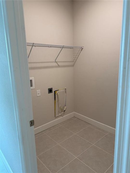 Active With Contract: $479,000 (3 beds, 2 baths, 2080 Square Feet)