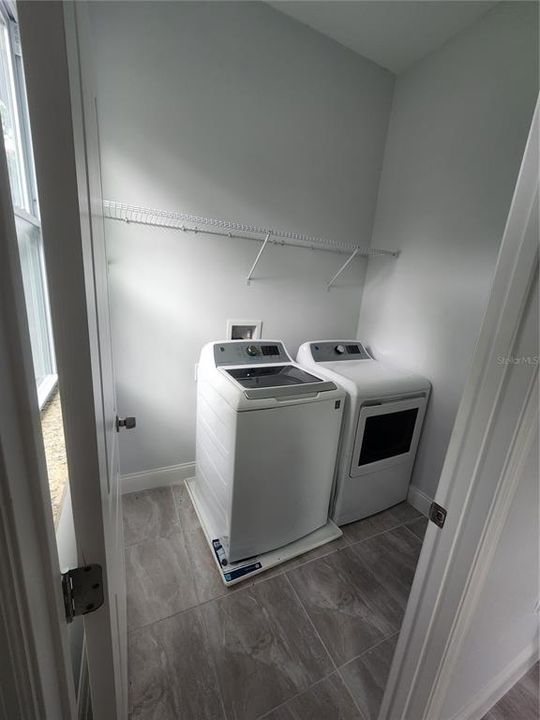 В аренду: $2,000 (2 спален, 1 ванн, 1323 Квадратных фут)