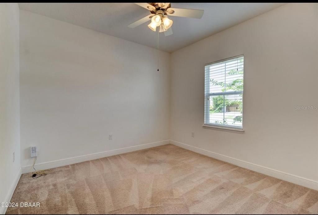 For Rent: $2,400 (4 beds, 2 baths, 1859 Square Feet)