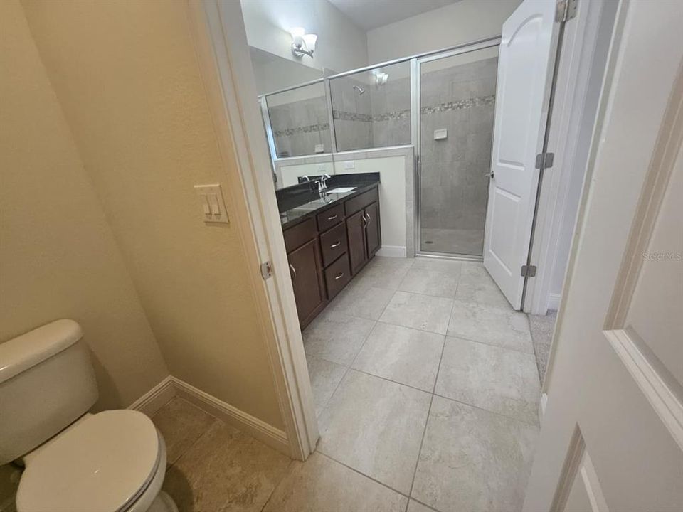 For Rent: $2,400 (4 beds, 2 baths, 1859 Square Feet)