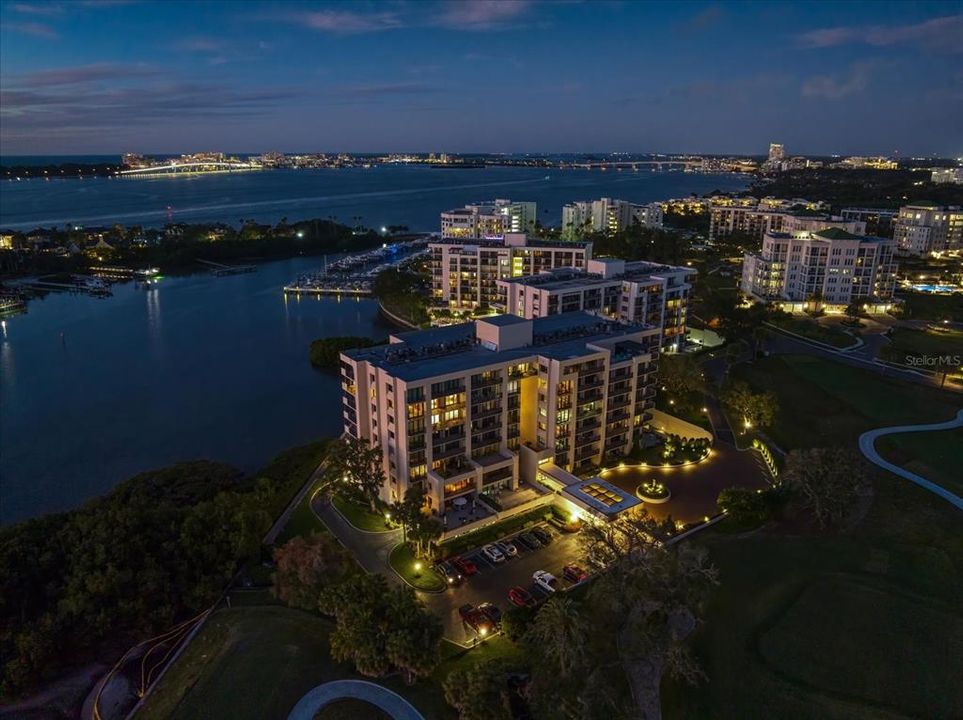 На продажу: $1,075,000 (3 спален, 2 ванн, 1200 Квадратных фут)