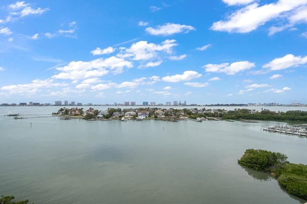 На продажу: $1,075,000 (3 спален, 2 ванн, 1200 Квадратных фут)