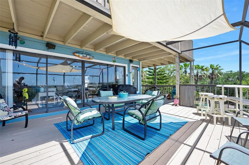 待售: $750,000 (2 贝兹, 2 浴室, 2356 平方英尺)