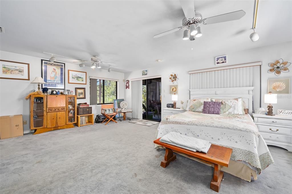 待售: $750,000 (2 贝兹, 2 浴室, 2356 平方英尺)