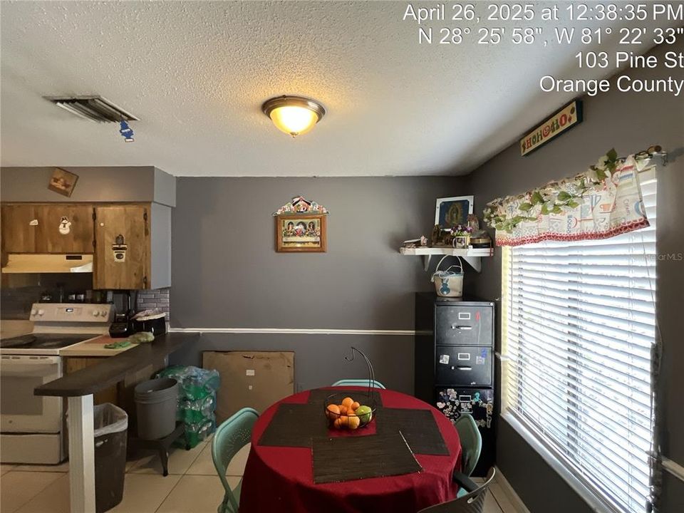 Activo con contrato: $329,900 (6 camas, 0 baños, 1808 Pies cuadrados)