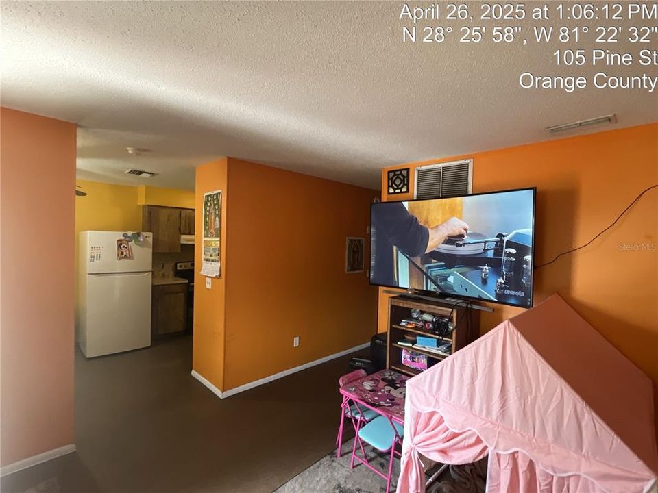 Activo con contrato: $329,900 (6 camas, 0 baños, 1808 Pies cuadrados)