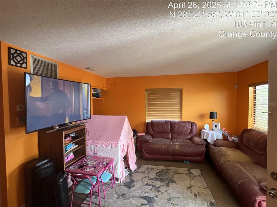 Activo con contrato: $329,900 (6 camas, 0 baños, 1808 Pies cuadrados)