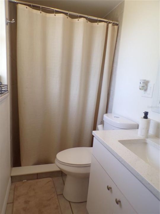 For Rent: $3,000 (3 beds, 2 baths, 1449 Square Feet)