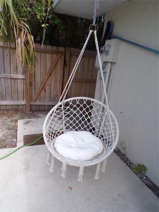 For Rent: $3,000 (3 beds, 2 baths, 1449 Square Feet)