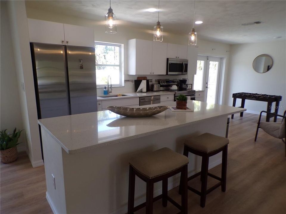 For Rent: $3,000 (3 beds, 2 baths, 1449 Square Feet)