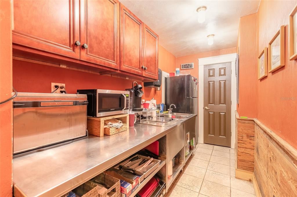 For Sale: $1,950,000 (0 beds, 0 baths, 7044 Square Feet)