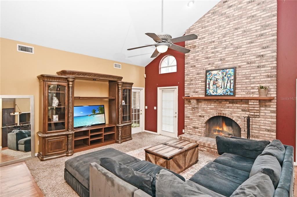 For Sale: $950,000 (4 beds, 4 baths, 3173 Square Feet)