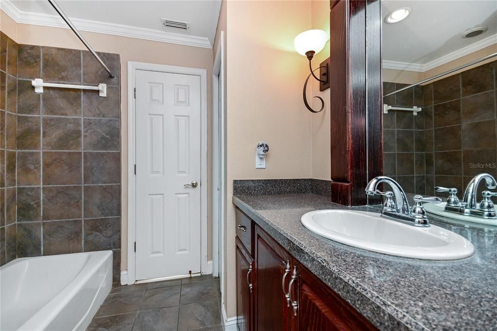 For Sale: $950,000 (4 beds, 4 baths, 3173 Square Feet)