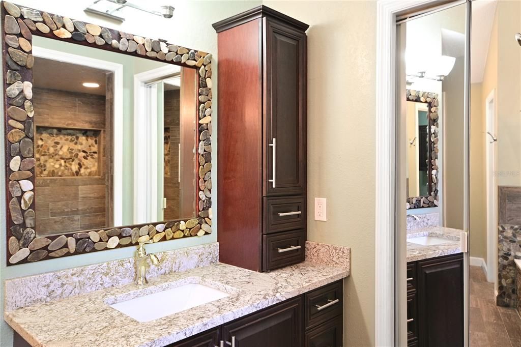 For Sale: $950,000 (4 beds, 4 baths, 3173 Square Feet)