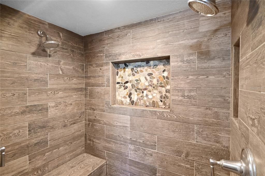 For Sale: $950,000 (4 beds, 4 baths, 3173 Square Feet)