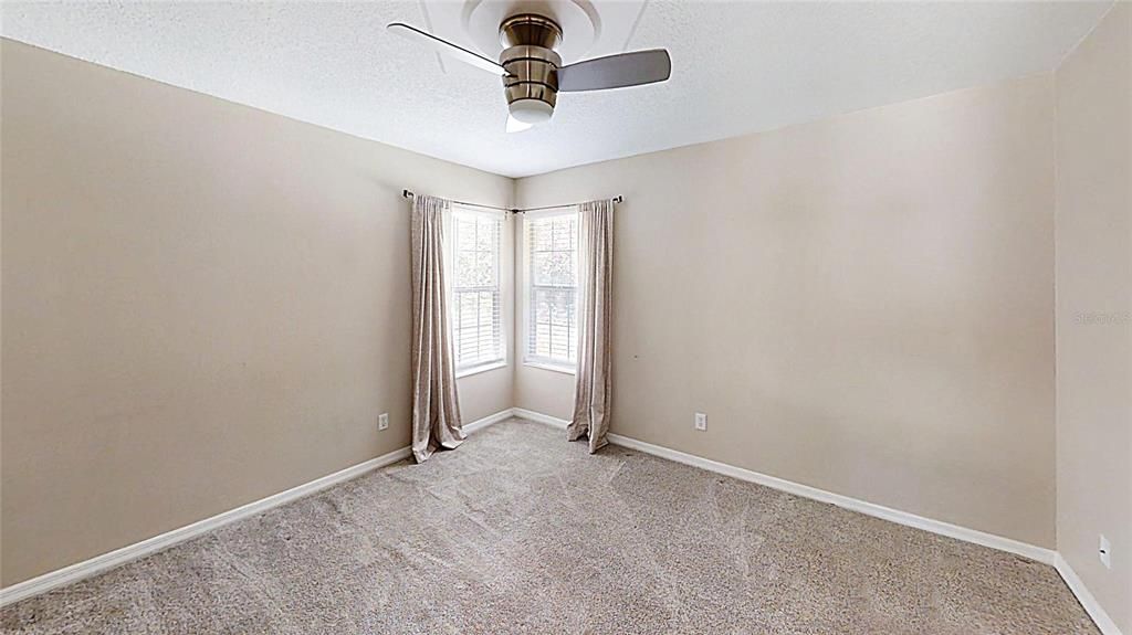 For Sale: $950,000 (4 beds, 4 baths, 3173 Square Feet)