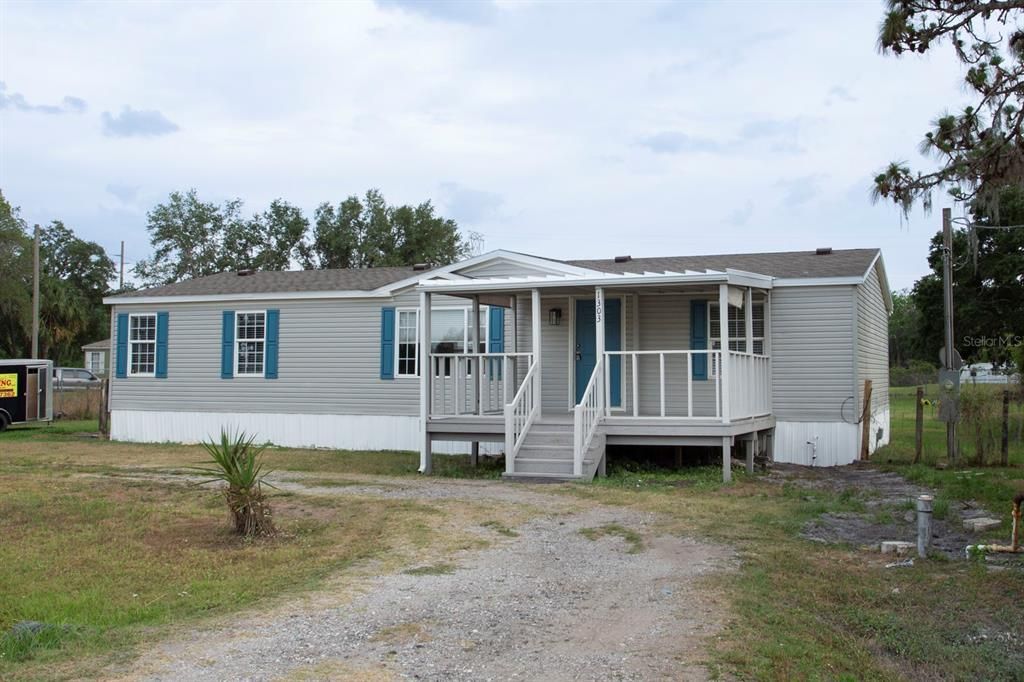 Недавно продано: $229,900 (3 спален, 2 ванн, 1456 Квадратных фут)