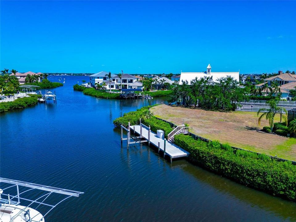 For Sale: $2,249,900 (3 beds, 4 baths, 3911 Square Feet)