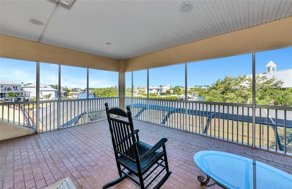 For Sale: $2,249,900 (3 beds, 4 baths, 3911 Square Feet)