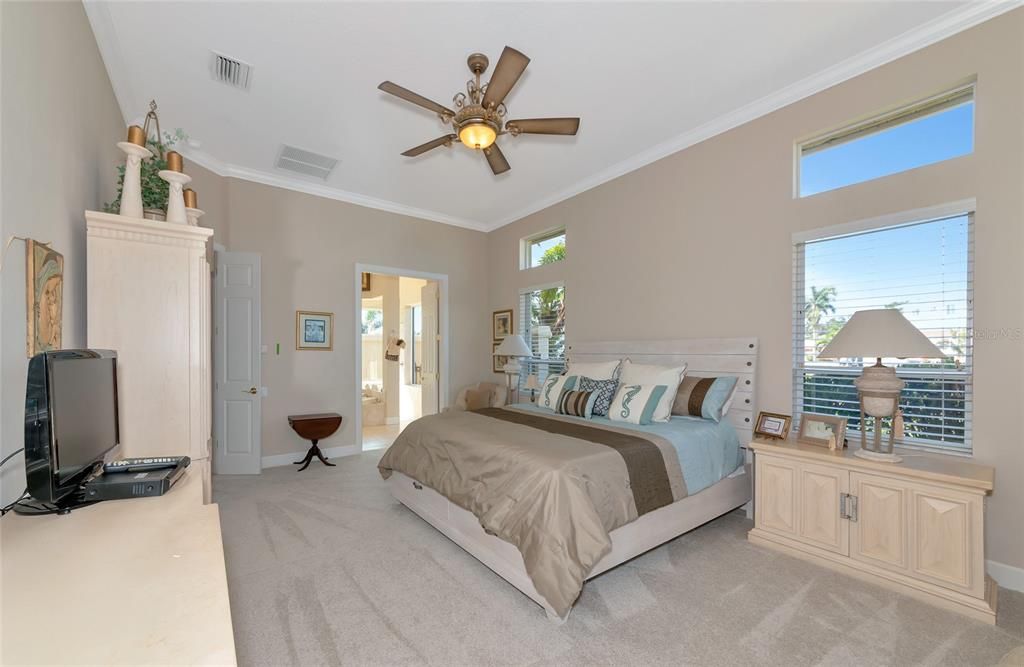 For Sale: $2,249,900 (3 beds, 4 baths, 3911 Square Feet)