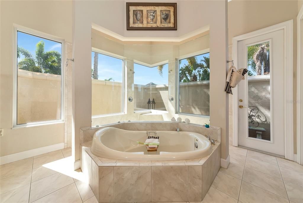 For Sale: $2,249,900 (3 beds, 4 baths, 3911 Square Feet)