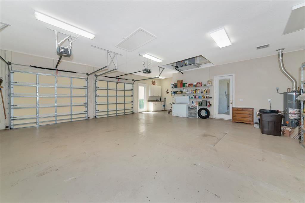 For Sale: $2,249,900 (3 beds, 4 baths, 3911 Square Feet)